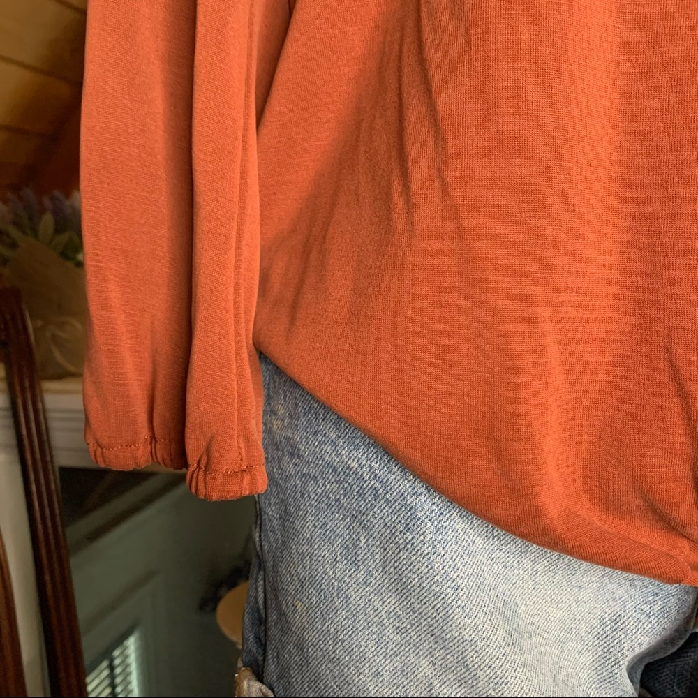 Rust colored button tie front blouse - Picture 4 of 10